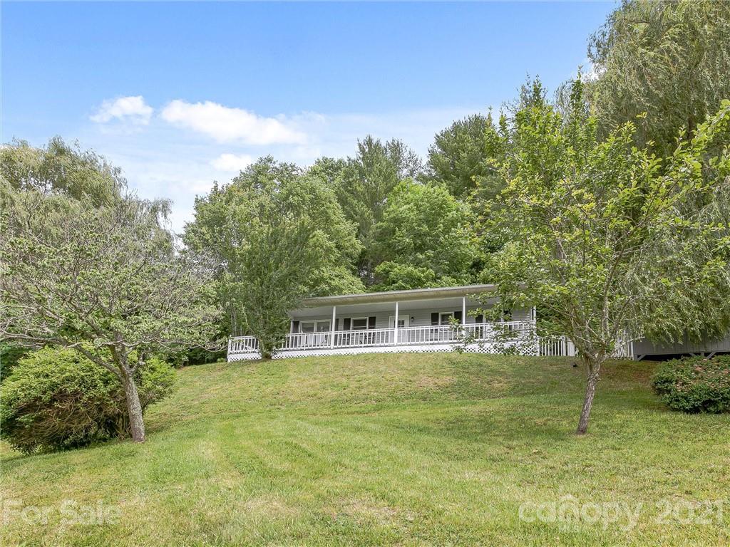 30 Settlers Ridge Road Burnsville, NC 28714 - Photo 1 of 26 Gallery Image 1