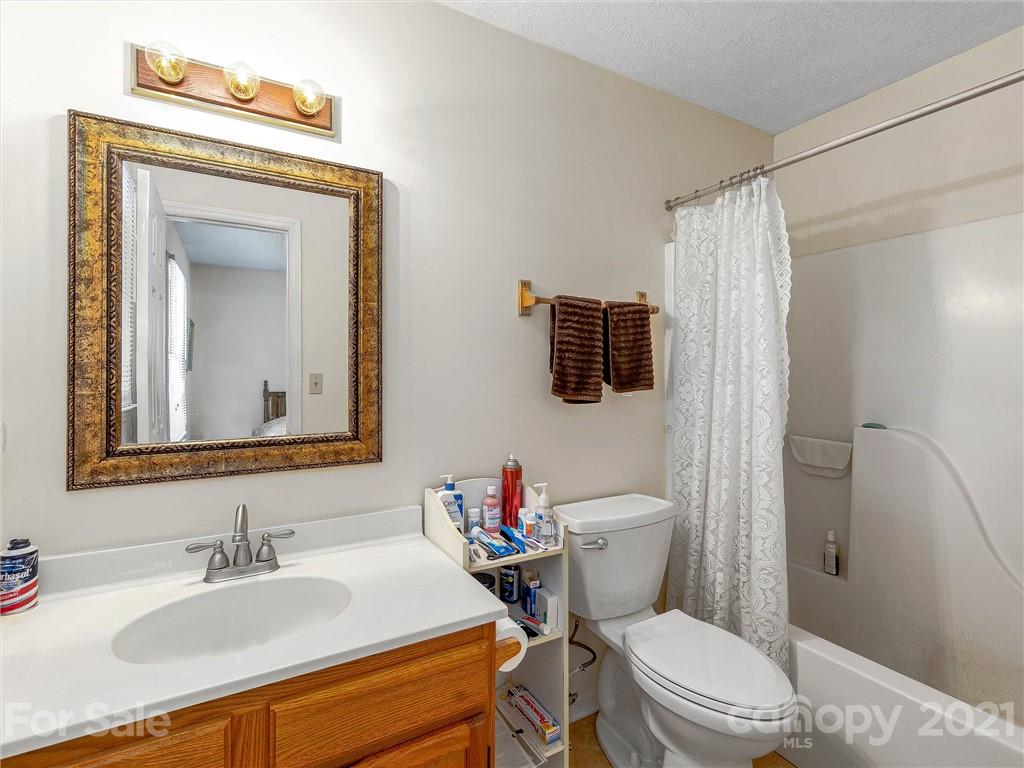 30 Settlers Ridge Road Burnsville, NC 28714 - Photo 14 of 26 Gallery Image 14
