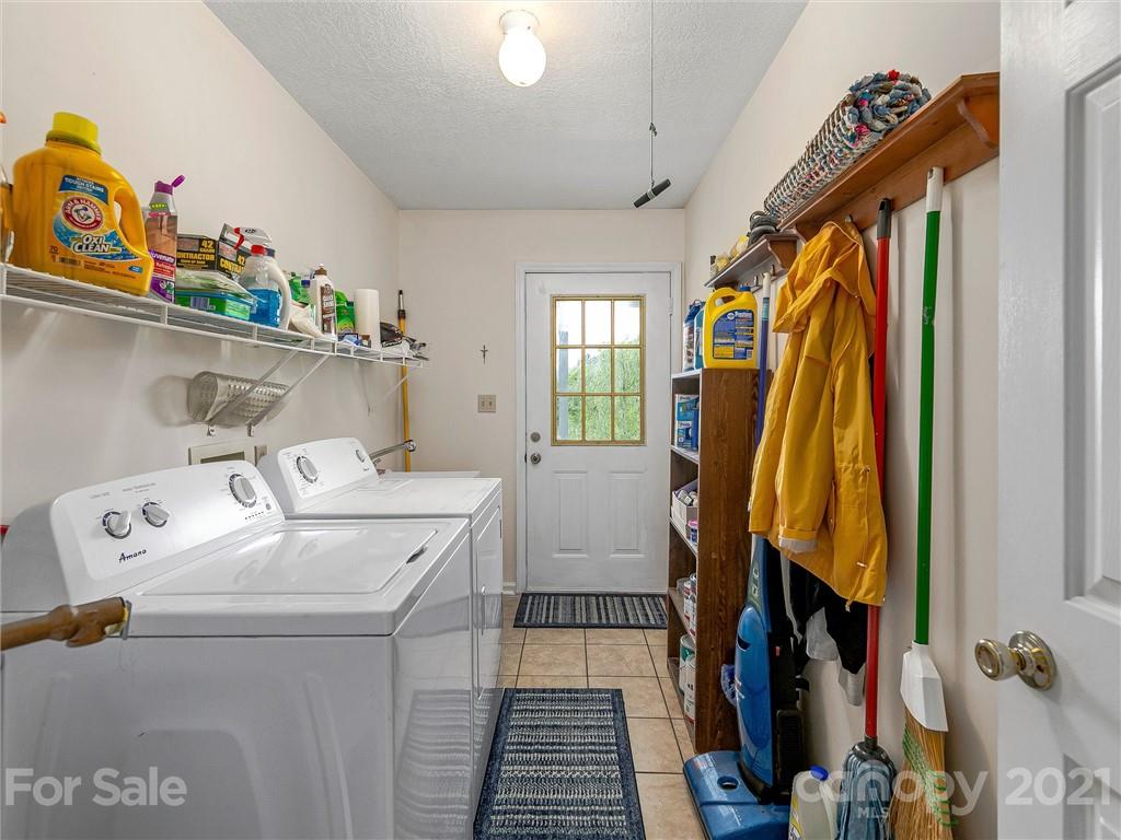 30 Settlers Ridge Road Burnsville, NC 28714 - Photo 17 of 26 Gallery Image 17