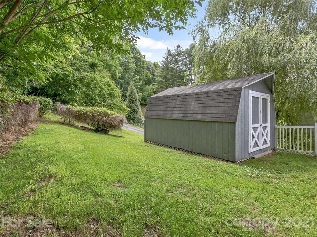 30 Settlers Ridge Road Burnsville, NC 28714 - Photo 21 of 26 Gallery Image 21