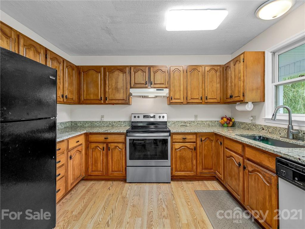 30 Settlers Ridge Road Burnsville, NC 28714 - Photo 5 of 26 Gallery Image 5