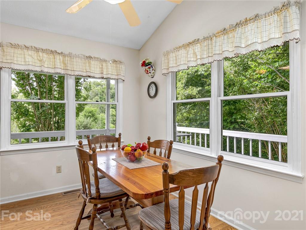 30 Settlers Ridge Road Burnsville, NC 28714 - Photo 10 of 26 Gallery Image 10