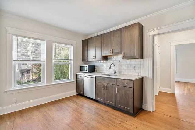 $2,600 | 193 Florence Street, Unit 1L, Boston, MA 02131