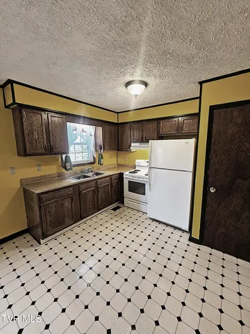 $169,000 | 165 Sun Valley Street, Cedar Bluff, VA 24609