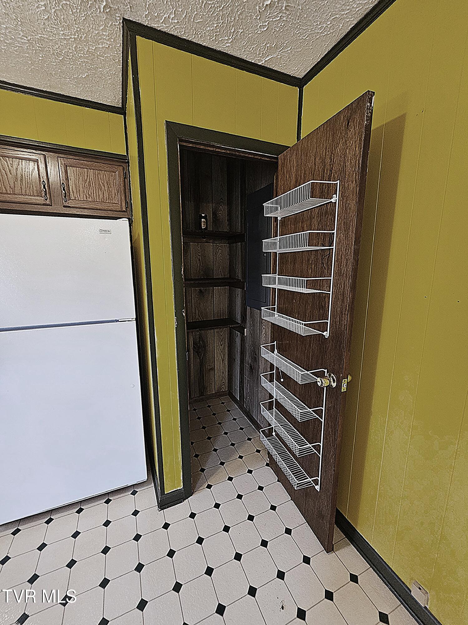 165 Sun Valley Street Cedar Bluff, VA 24609 - Photo 22 of 50 20251106_144730