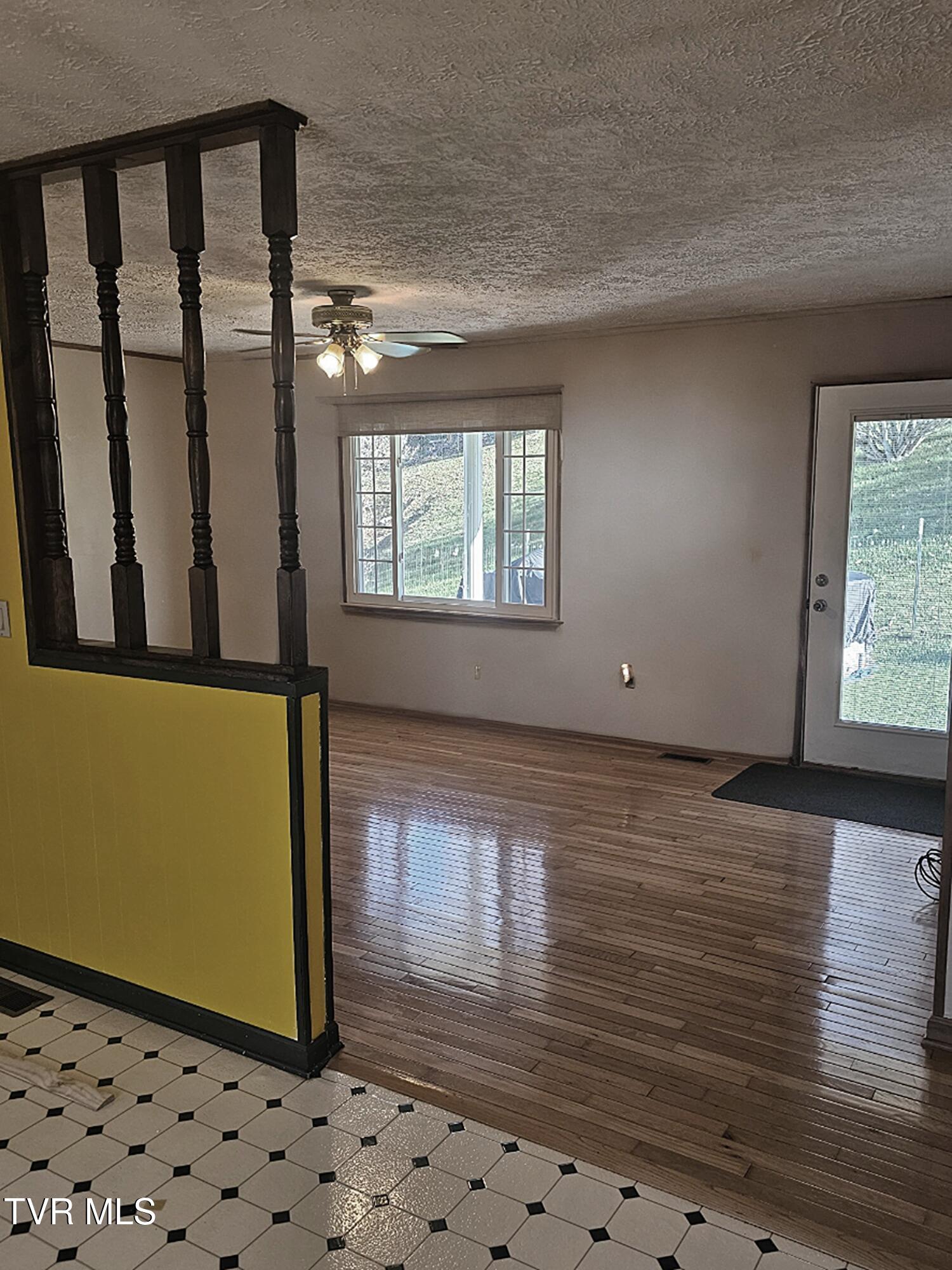 165 Sun Valley Street Cedar Bluff, VA 24609 - Photo 28 of 50 20251106_150117