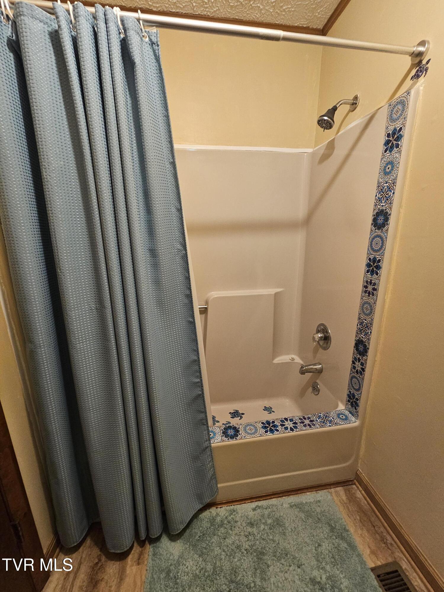 165 Sun Valley Street Cedar Bluff, VA 24609 - Photo 35 of 50 20251106_150819