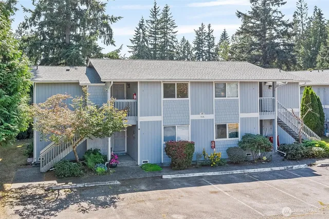 $338,000 | 9126 1st Place Northeast, Unit 3, Lake Stevens, WA 98258