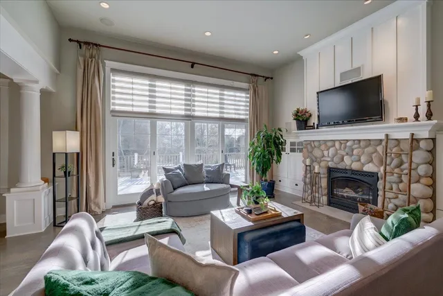 $1,150,000 | 4857 Autumn Leaf Court, Waunakee, WI 53597