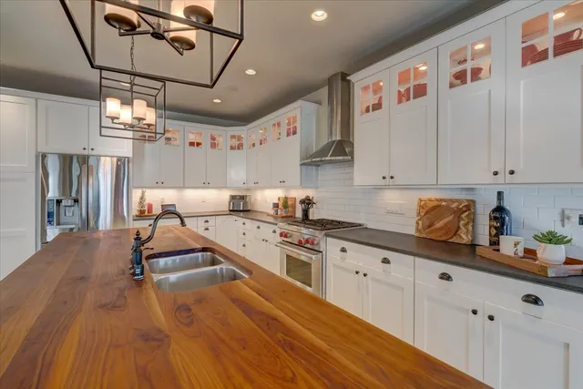 $1,185,000 | 4857 Autumn Leaf Court, Waunakee, WI 53597