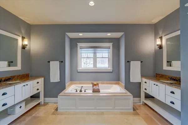 $1,095,000 | 4857 Autumn Leaf Court, Waunakee, WI 53597