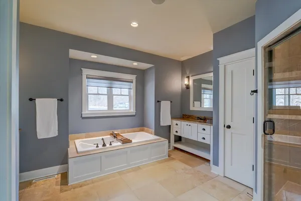 $1,095,000 | 4857 Autumn Leaf Court, Waunakee, WI 53597