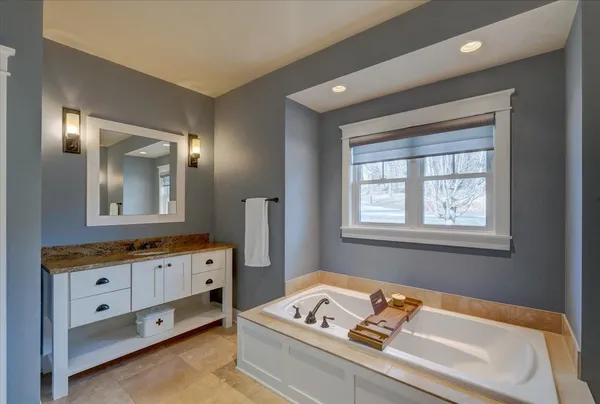 $1,095,000 | 4857 Autumn Leaf Court, Waunakee, WI 53597