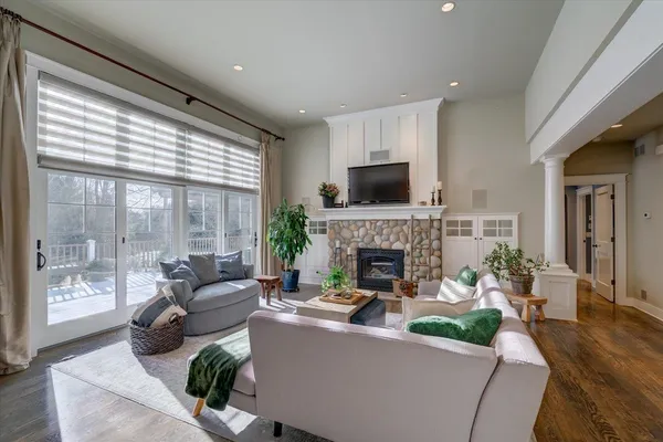 $1,095,000 | 4857 Autumn Leaf Court, Waunakee, WI 53597