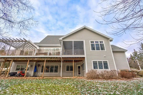 $1,095,000 | 4857 Autumn Leaf Court, Waunakee, WI 53597