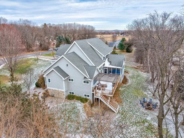 $1,095,000 | 4857 Autumn Leaf Court, Waunakee, WI 53597