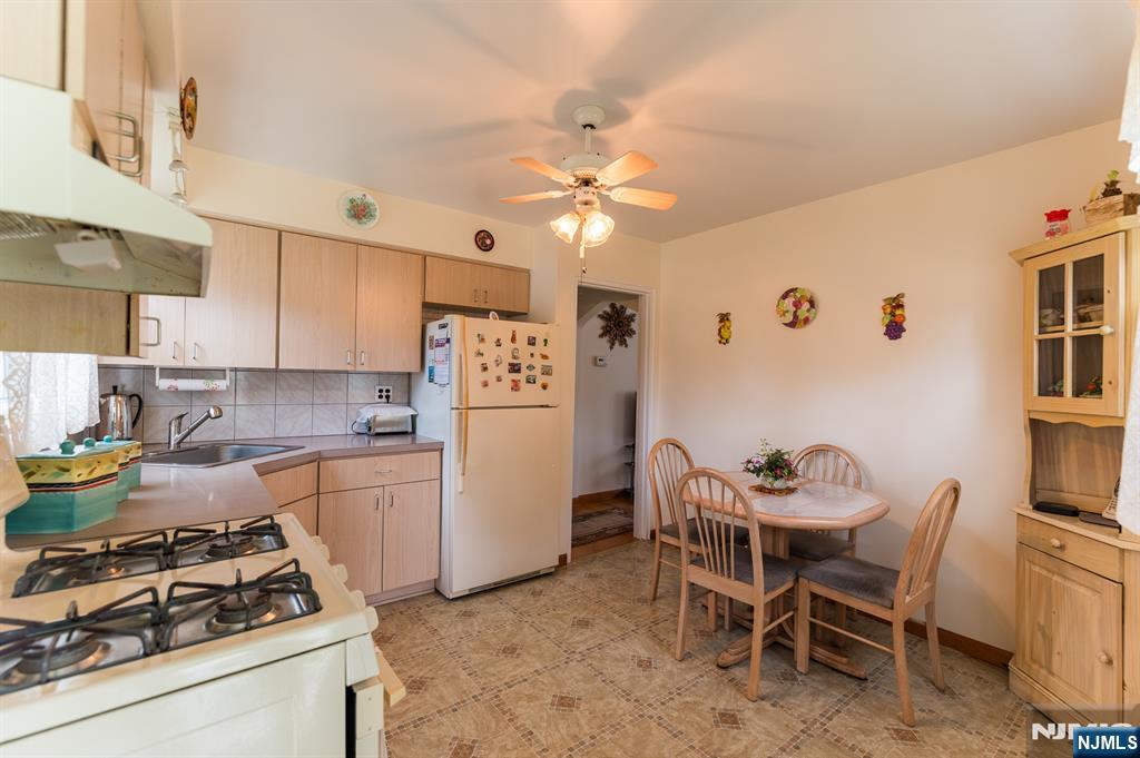 64 Howard Street Lodi, NJ 07644 - Photo 12 of 19