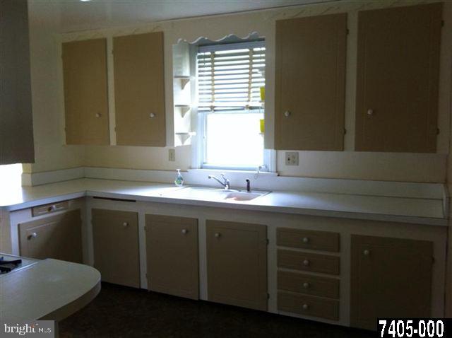 2785 Lewisberry Road York, PA 17406 - Photo 7 of 12 Gallery Image 7