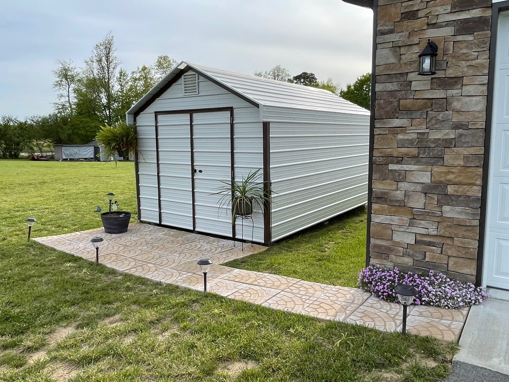 106 Maca Ridge Circle Clarkrange, TN 38553 - Photo 6 of 39 a front view of a house with garden