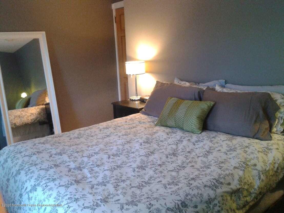 102 Harding Road Red Bank, NJ 07701 - Photo 10 of 17 bed3