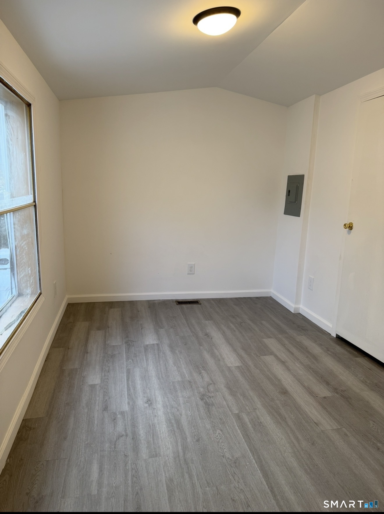 23 Hunters Road Norwich, CT 06360 - Photo 10 of 11