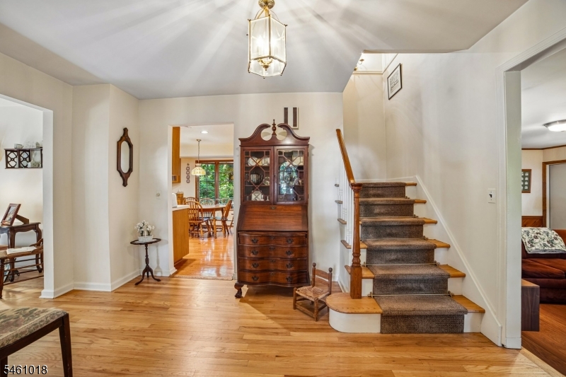21 Long Ridge Road Morris Plains, NJ 07950 - Photo 3 of 31 Gallery Image 3