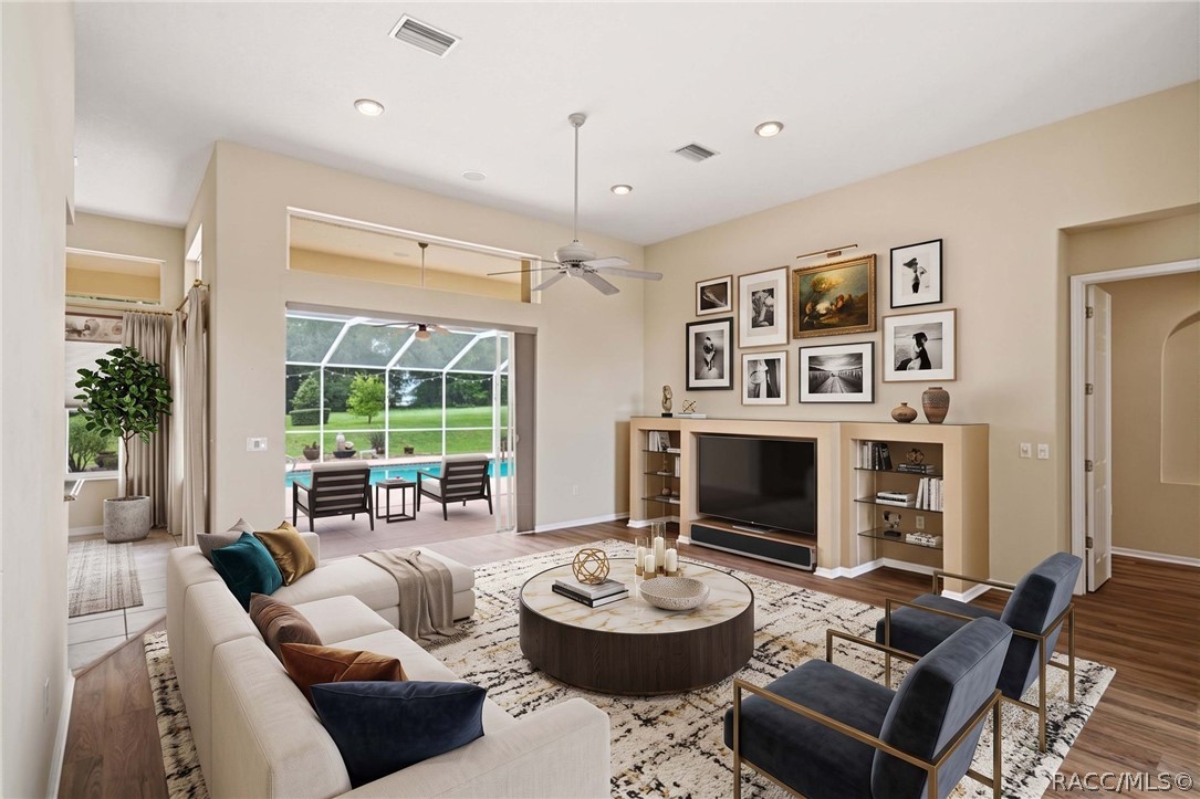 926 East Triple Crown Loop Hernando, FL 34442 - Photo 2 of 86 Gallery Image 2
