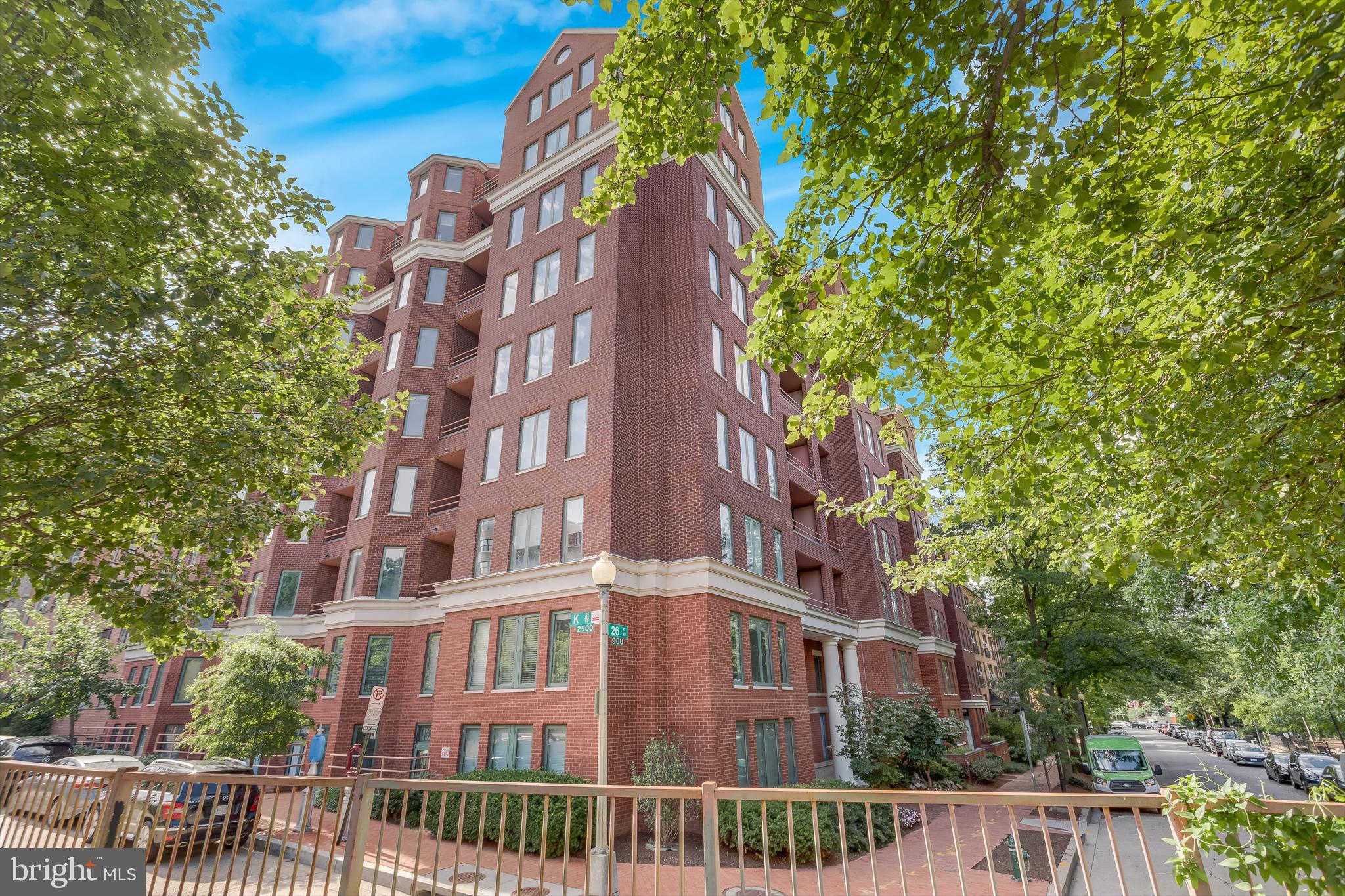 955 26th Street Northwest, Unit 702 Washington, DC 20037 - Photo 22 of 27