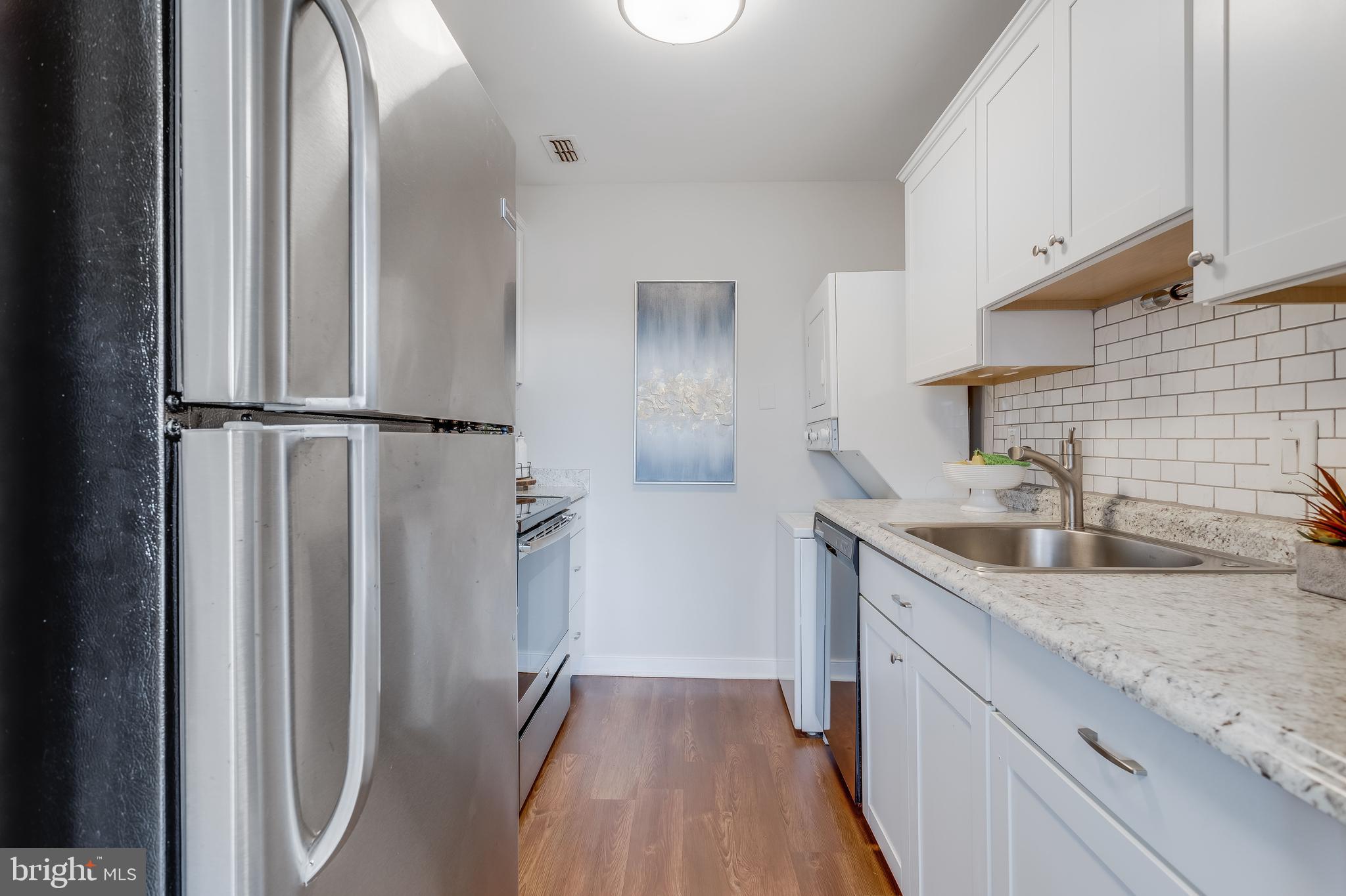 955 26th Street Northwest, Unit 702 Washington, DC 20037 - Photo 8 of 27