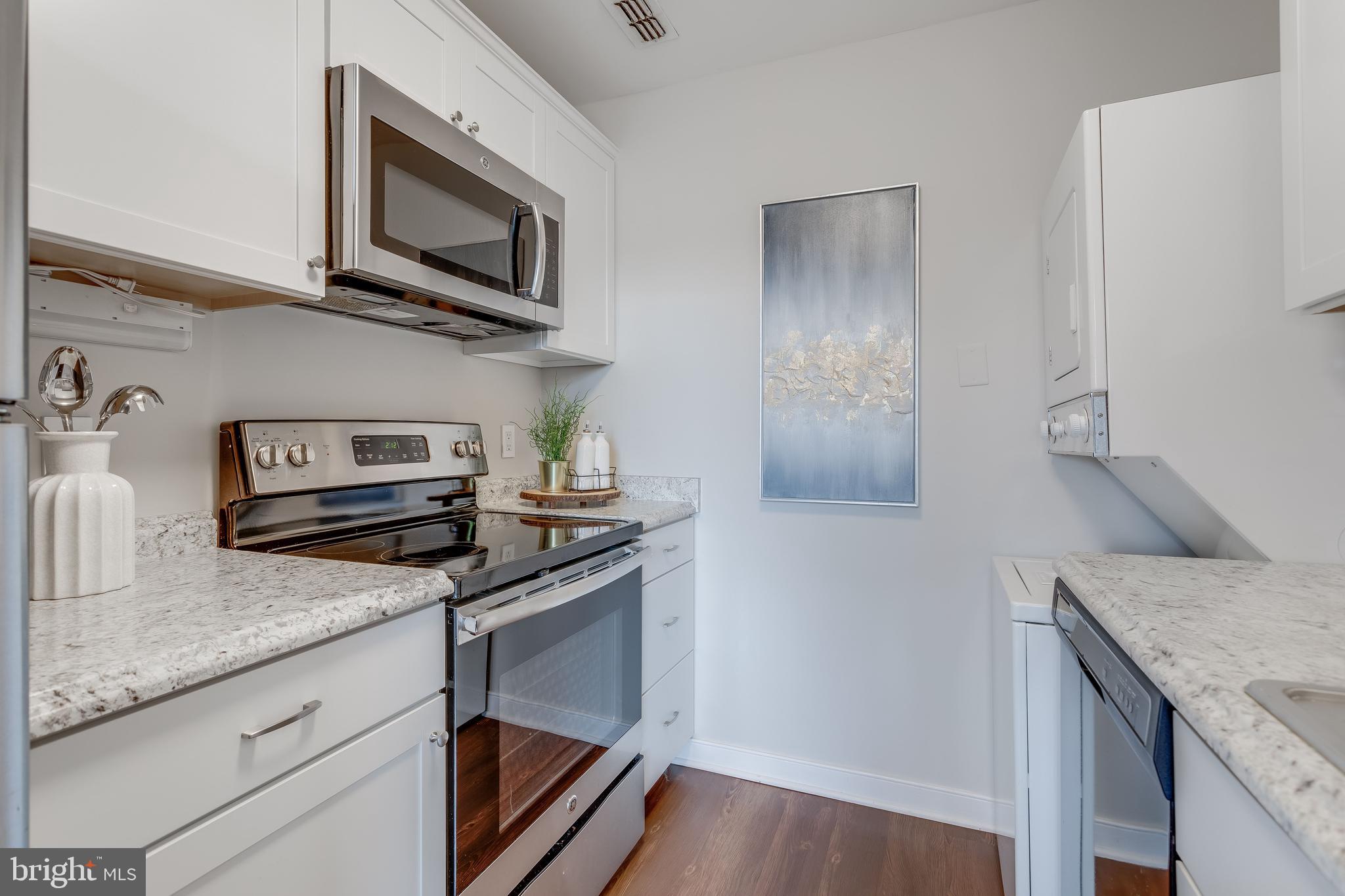 955 26th Street Northwest, Unit 702 Washington, DC 20037 - Photo 10 of 27