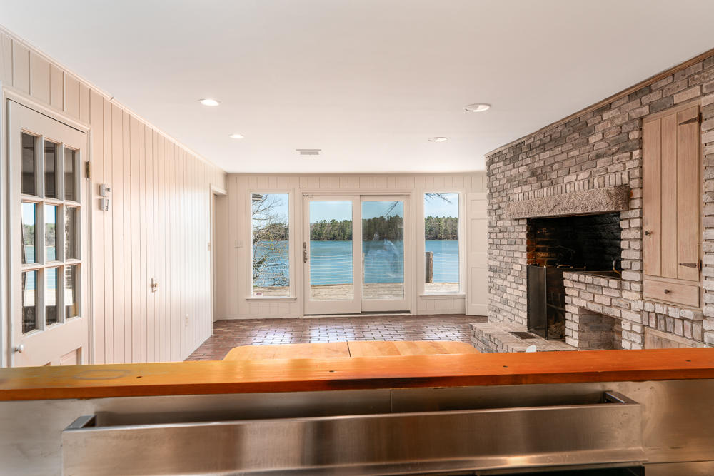 22 Arnold Road Freeport, ME 04032 - Photo 13 of 35 22arnoldroad-16