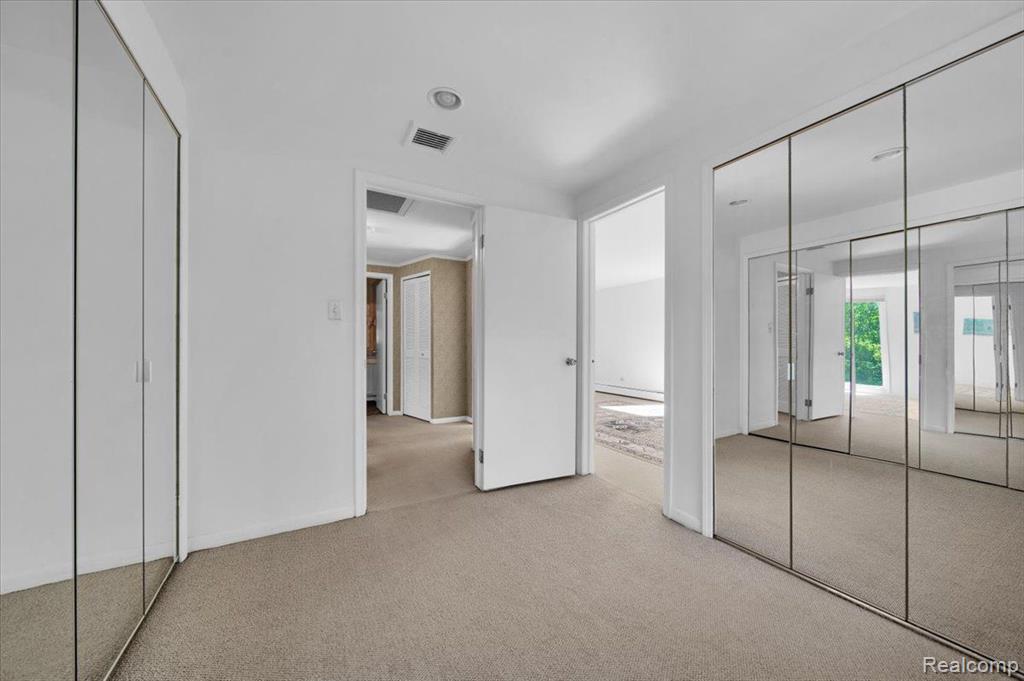 7159 Pebblecreek Road West Bloomfield, MI 48322 - Photo 28 of 57 Gallery Image 28