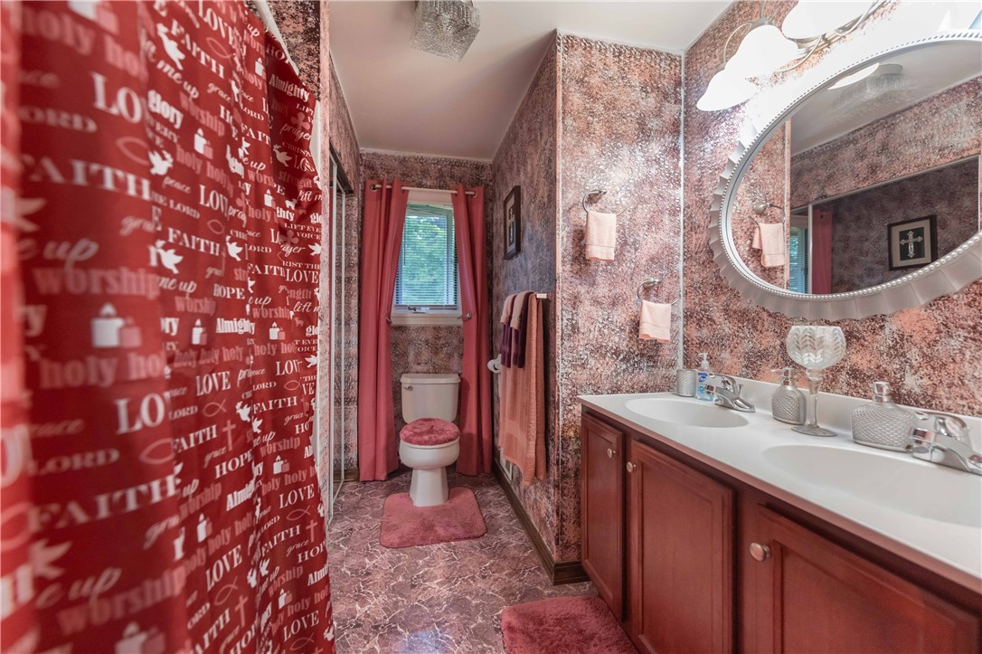 77 Dikeman Road Henrietta, NY 14534 - Photo 23 of 40