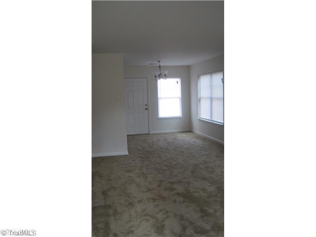 927 First Tee Drive High Point, NC 27263 - Photo 3 of 7 Living Room.