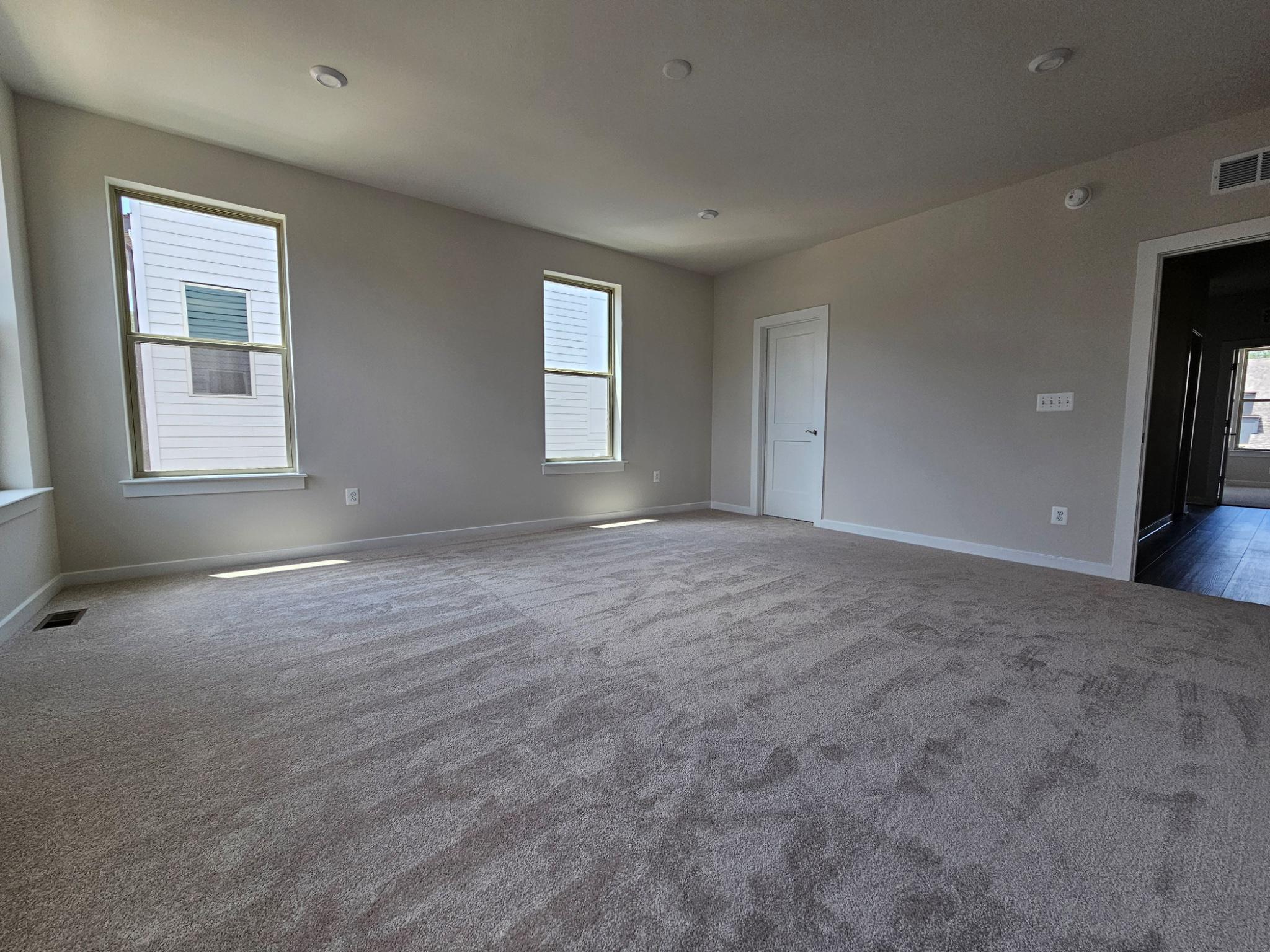 13721 Cobble Loop Woodbridge, VA 22193 - Photo 15 of 27 Primary suite with lots of natural light.