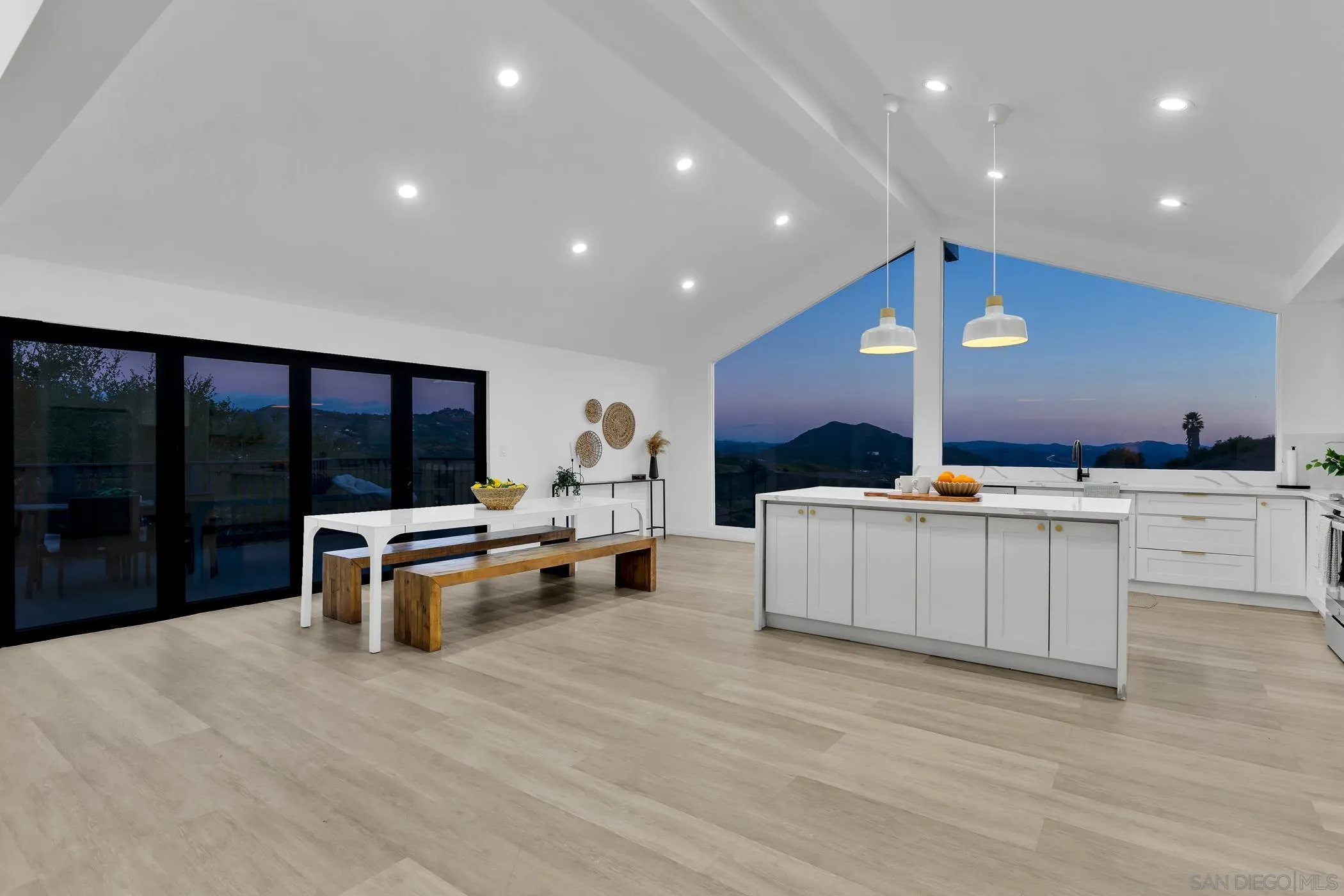 1029 Rainbow Valley Court Fallbrook, CA 92028 - Photo 7 of 75