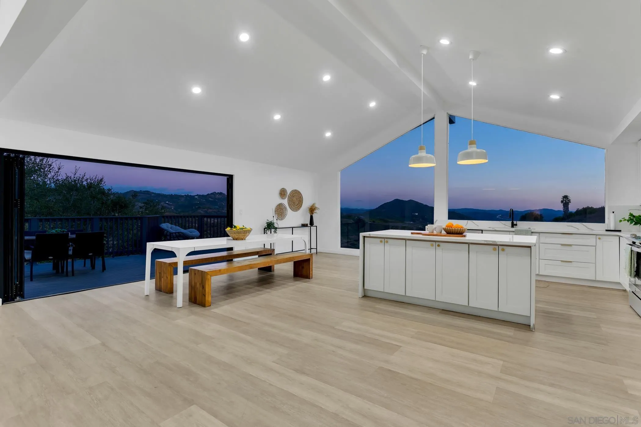 1029 Rainbow Valley Court Fallbrook, CA 92028 - Photo 8 of 75