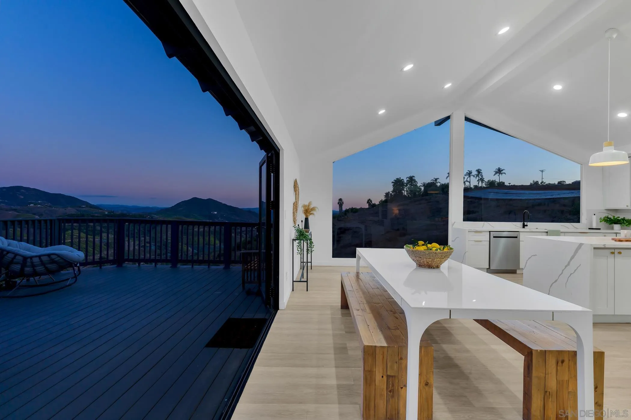 1029 Rainbow Valley Court Fallbrook, CA 92028 - Photo 10 of 75