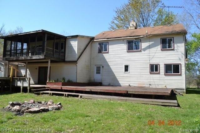 5770 North Latson Road Howell, MI 48855 - Photo 4 of 25 Back of House