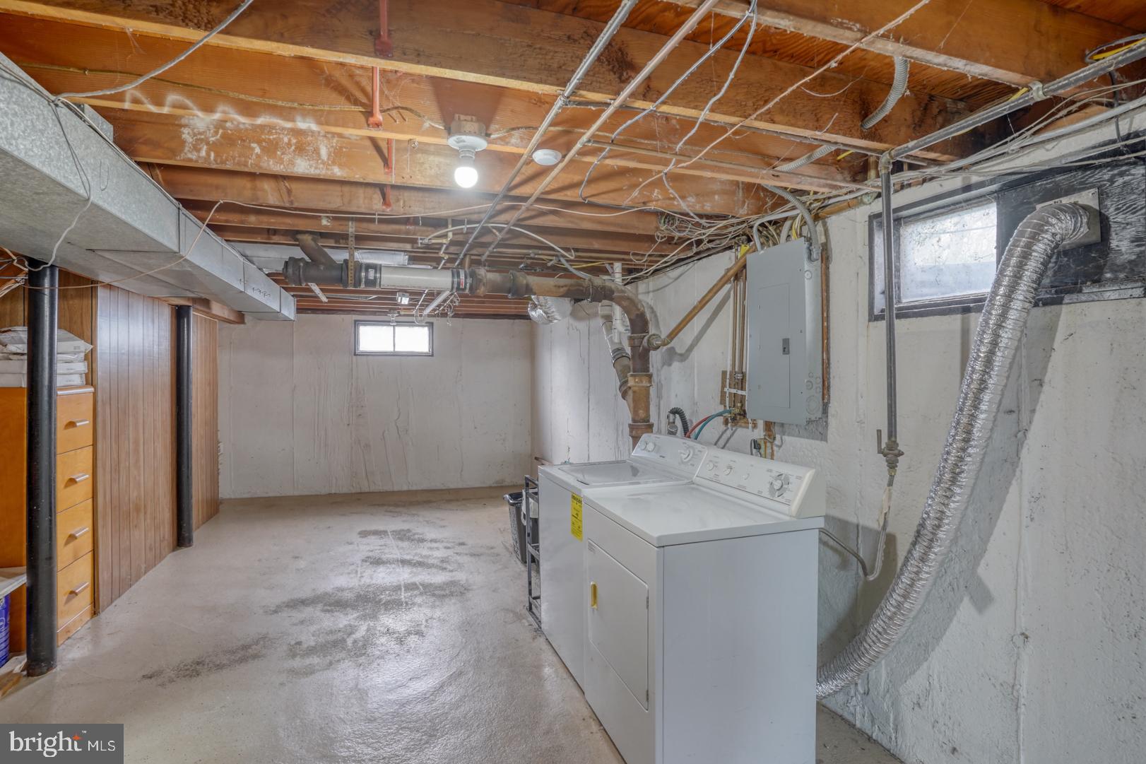 1245 Harrison Drive Dover, DE 19901 - Photo 13 of 47 a utility room with dryer and washer