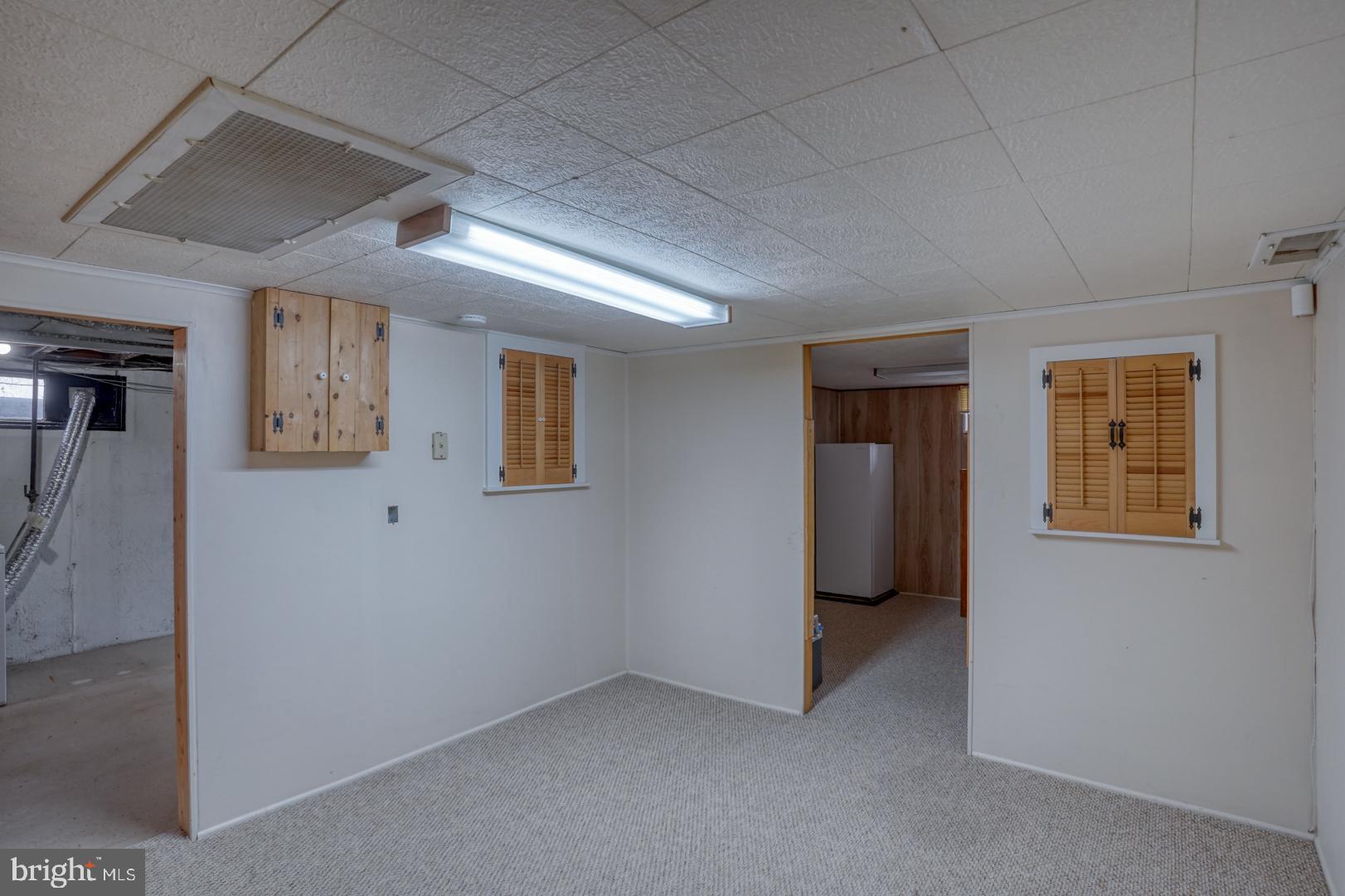 1245 Harrison Drive Dover, DE 19901 - Photo 19 of 47 a view of a livingroom with an entryway