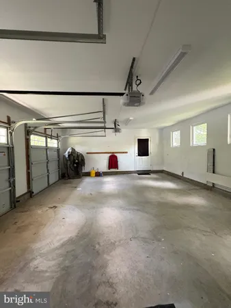 $2,950 | 813 River Road, Yardley, PA 19067