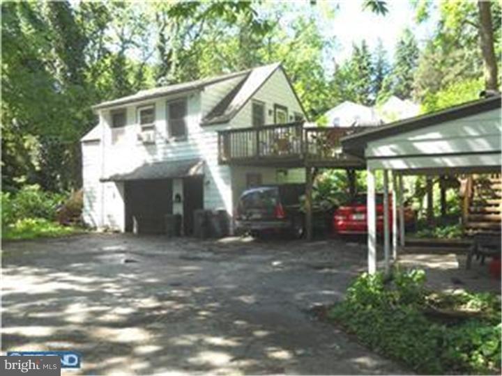 521 Sandy Bank Road Media, PA 19063 - Photo 15 of 15 Garage