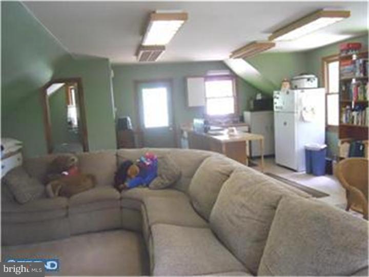 521 Sandy Bank Road Media, PA 19063 - Photo 9 of 15 Loft