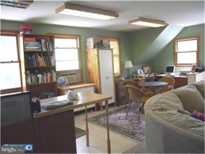 521 Sandy Bank Road Media, PA 19063 - Photo 10 of 15 Loft