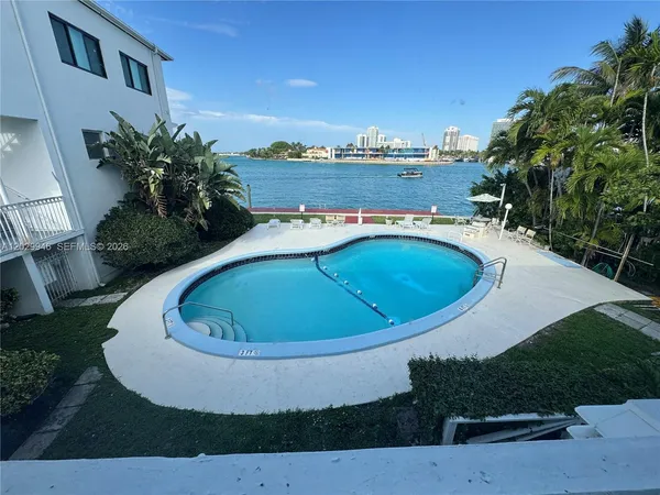$2,200 | 10281 East Bay Harbor Drive, Unit D3, Bay Harbor Islands, FL 33154