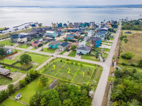 $85,000 | Lot 3 Avenue L Bacliff Tx 77518, Dickinson, TX 77539