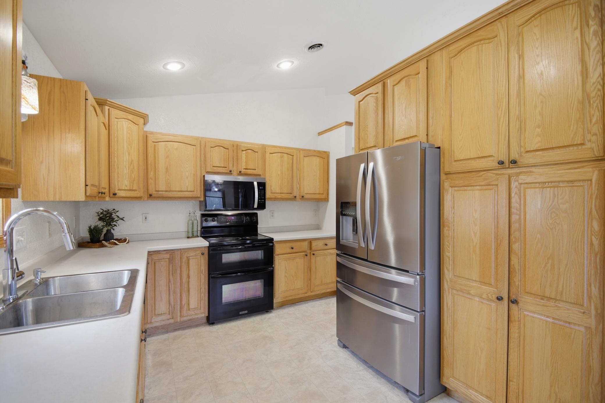 1600 26th Street Southwest Austin, MN 55912 - Photo 12 of 65