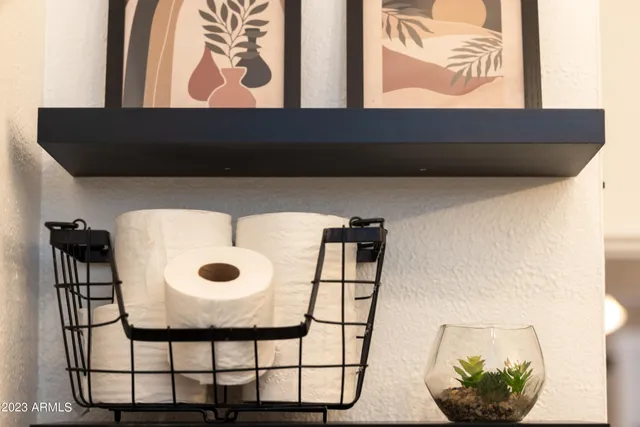 $1,650 | 188 South Adonis Avenue, Miami, AZ 85539