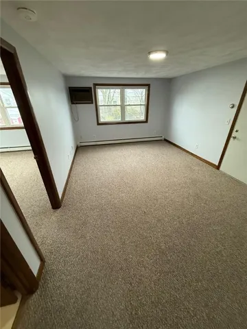 $1,800 | 61 Vale Street, Unit 4, Pawtucket, RI 02860